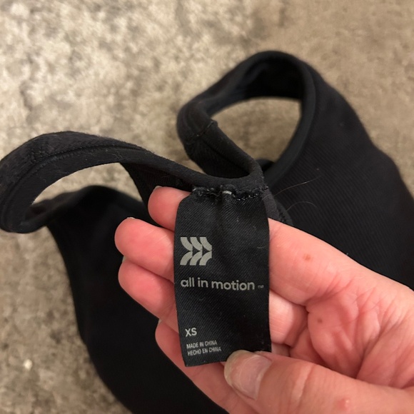 Black All in Motion Sports Bra Tank Top Size XS - Picture 4 of 4